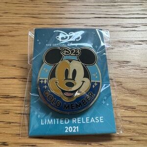 D23 GOLD MEMBER EXCLUSIVE MICKEY MOUSE 2021 BRET IWAN DESIGNED PIN